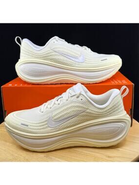 Nike Vomero Plus Womens Size 8.5 Sail Summit White Running Sneakers HV8154-105